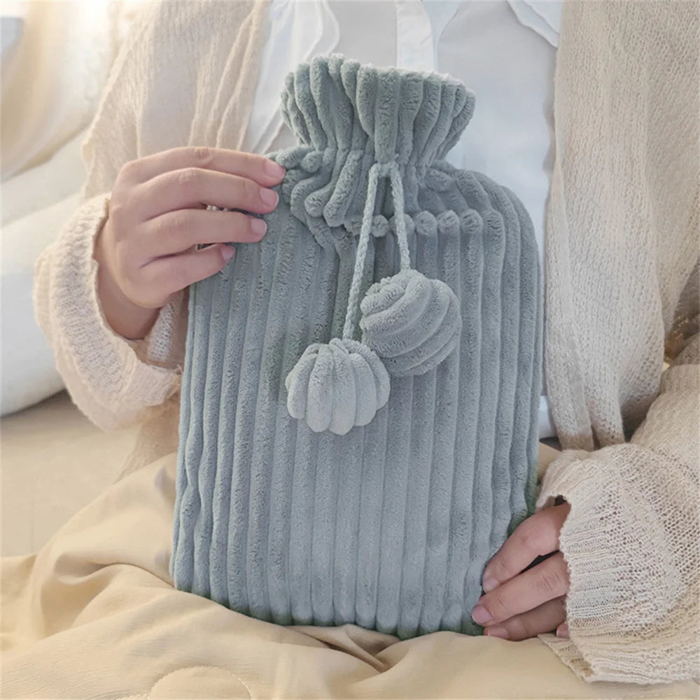 Bouillotte 1L/2L avec Housse en Fourrure côtelé – Chaleur & Soulagement Douleur
